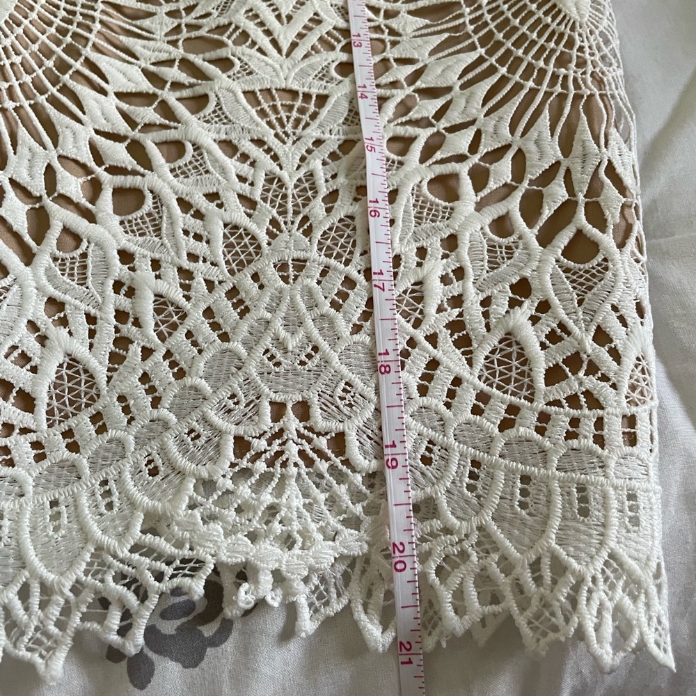 Monique Lhuillier Tiana dress womens size 2 white nude lace - Picture 7 of 8